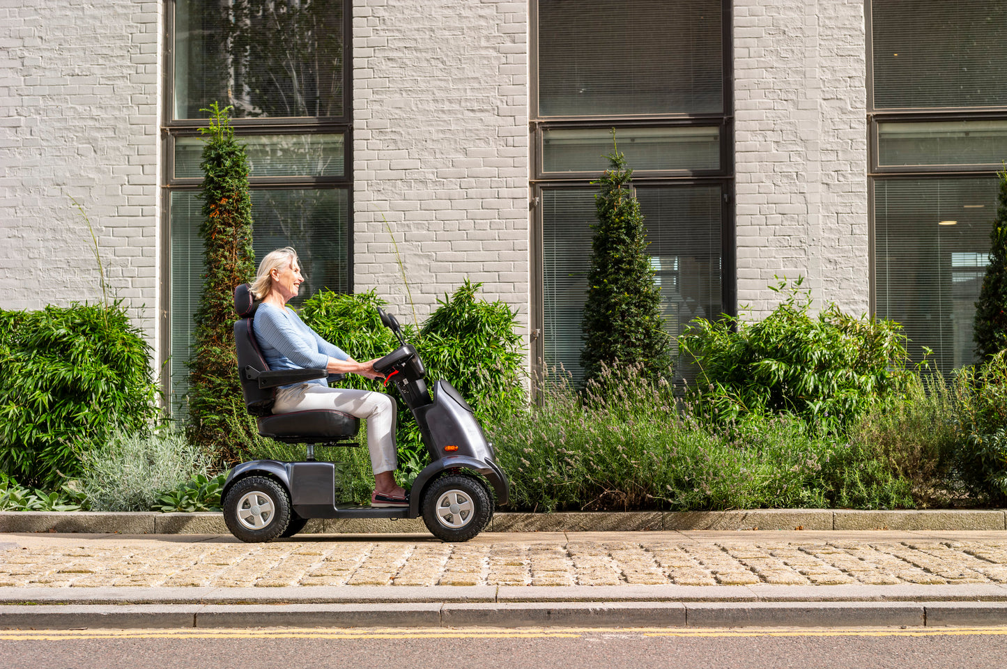 Breeze Midi 4 - 8 mph Mobility Scooter