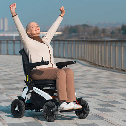 Robooter E60 Folding Powerchair