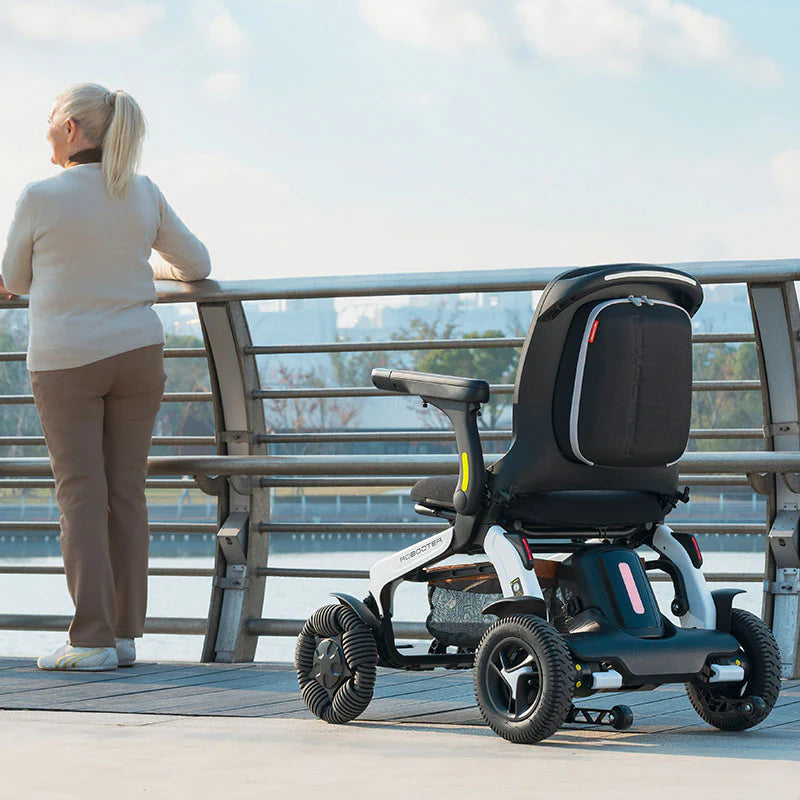 Robooter E60 Folding Powerchair